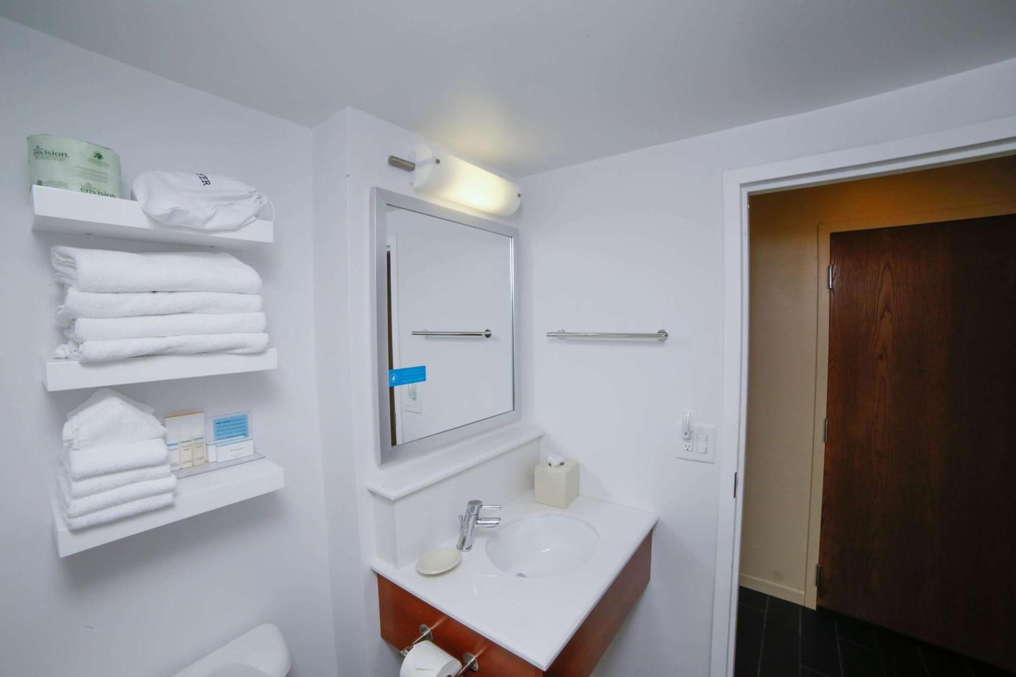 Hampton Inn Franklin, Nc Экстерьер фото