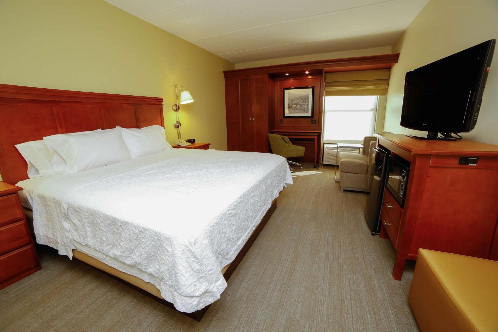 Hampton Inn Franklin, Nc Экстерьер фото
