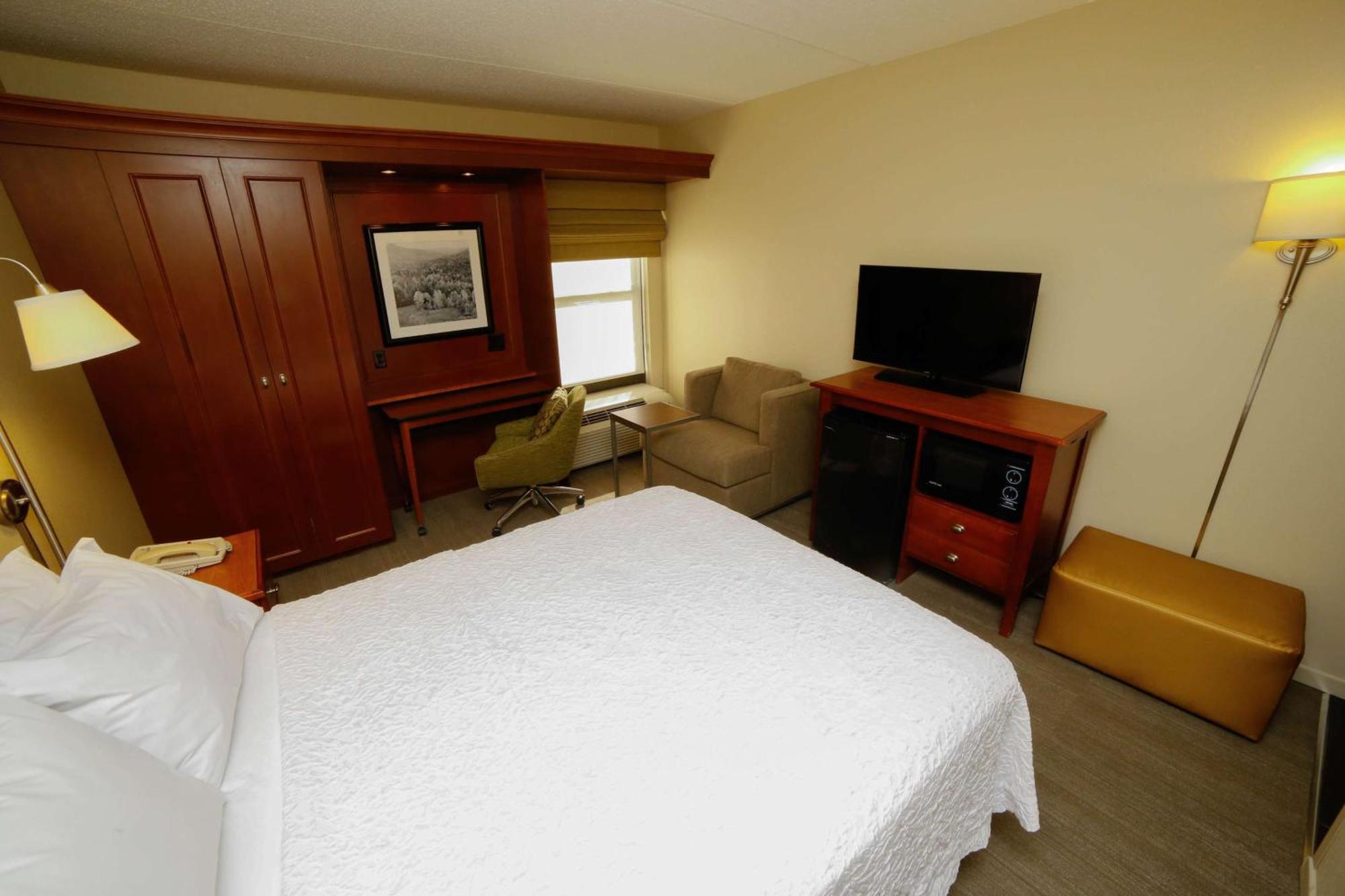 Hampton Inn Franklin, Nc Экстерьер фото