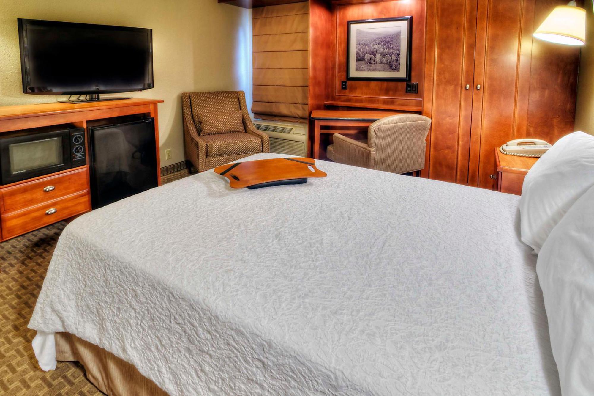 Hampton Inn Franklin, Nc Экстерьер фото