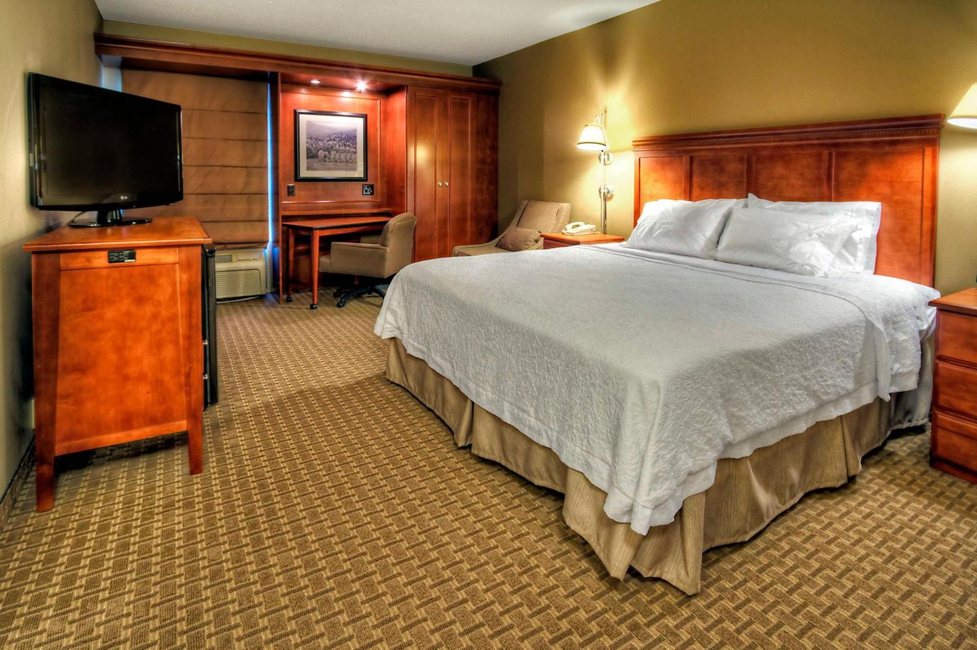 Hampton Inn Franklin, Nc Экстерьер фото