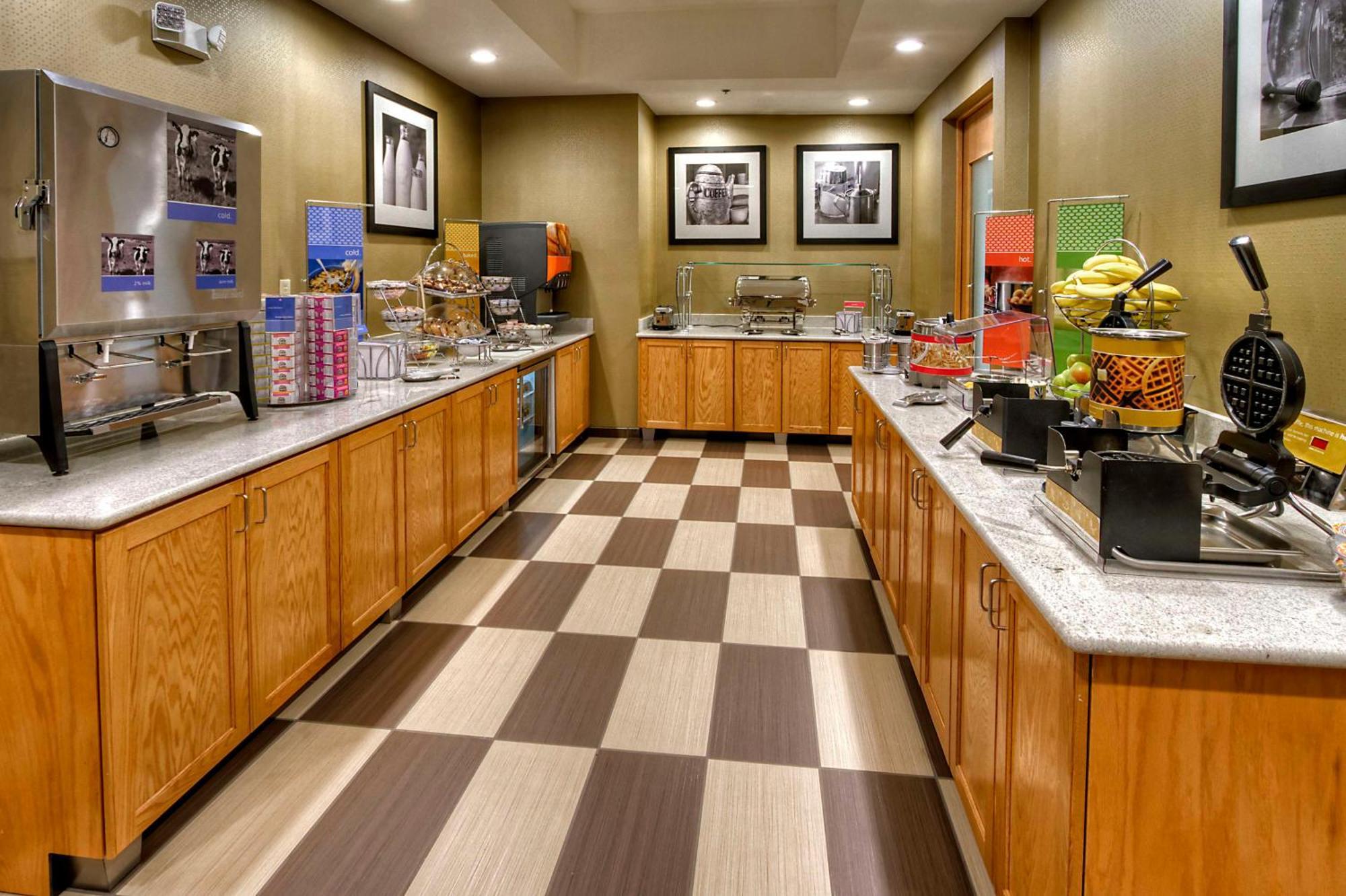 Hampton Inn Franklin, Nc Экстерьер фото